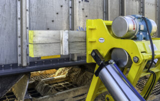 Railside Railcar Shaker Ohio Aggregate Yard Hopper Railcar Unloading